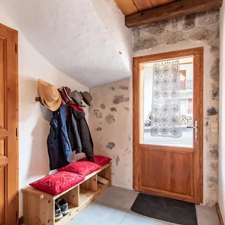 Vakantiehuis Les Chapo Julo *