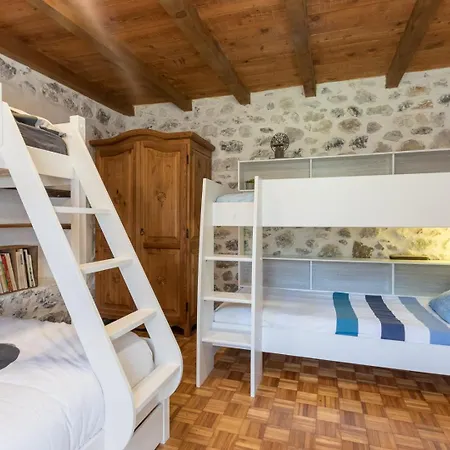 Les Chapo Julo Vakantiehuis Giez