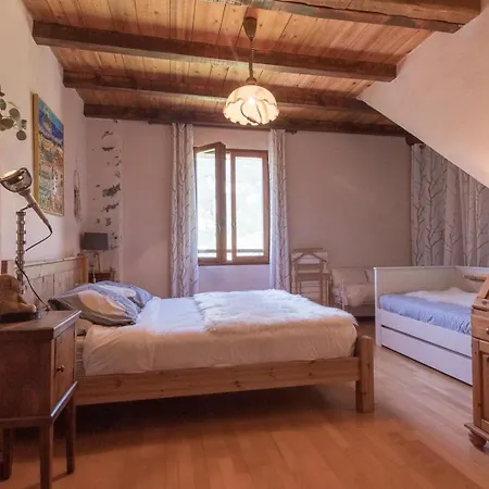 Les Chapô Julô Casa de Férias